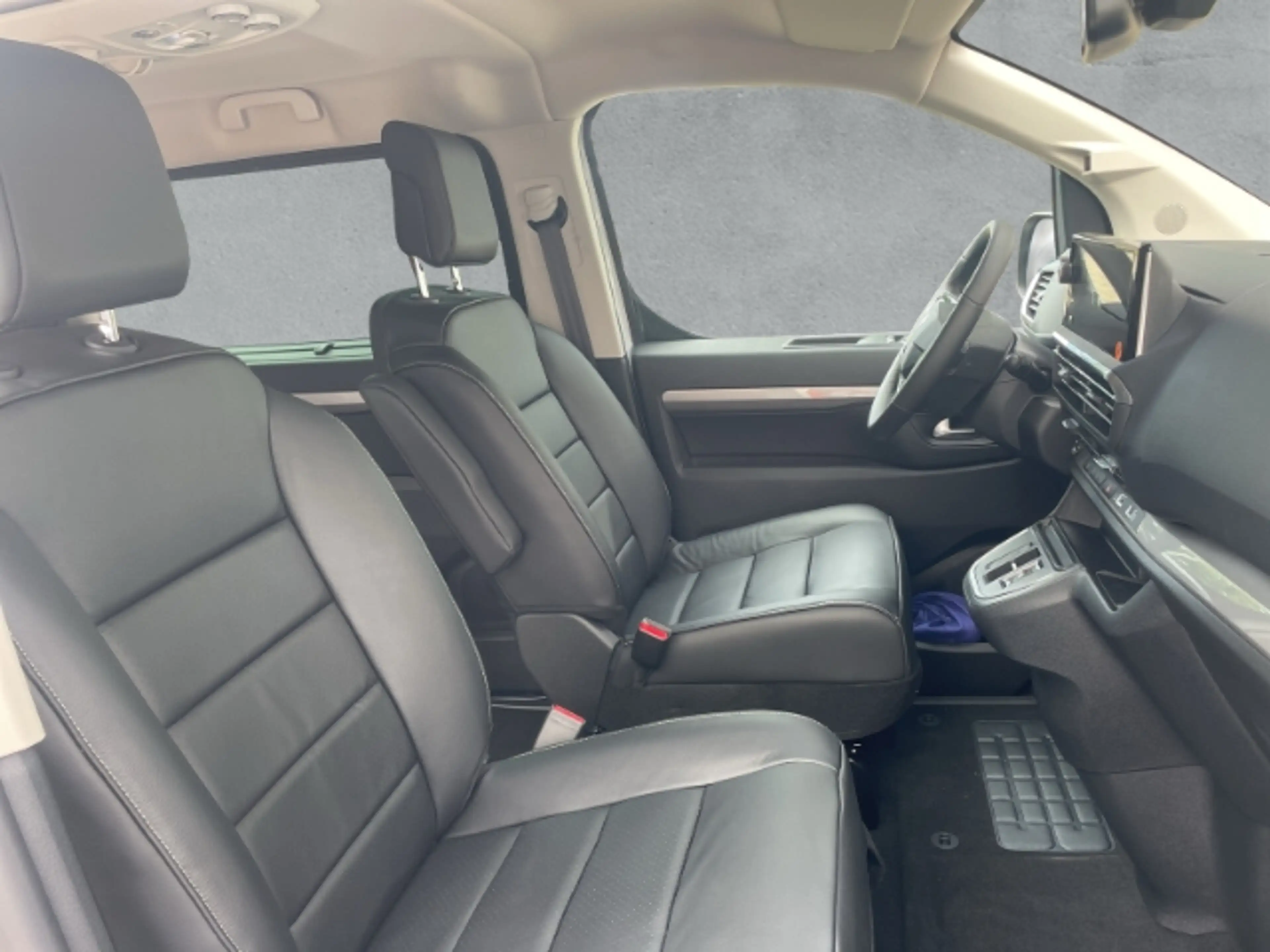 Citroen Spacetourer Max M KOMBI L2 H1 StandHZG AHK-abnehmbar Navi Lede — photo 6