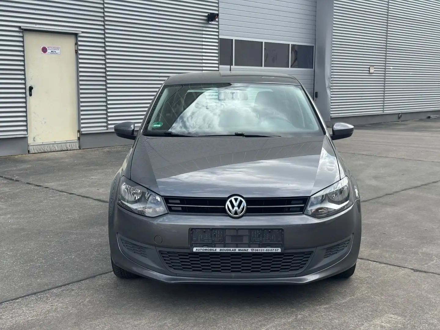 Volkswagen Polo V Comfortline * Klima * Inspektion Neu * Gris - 2