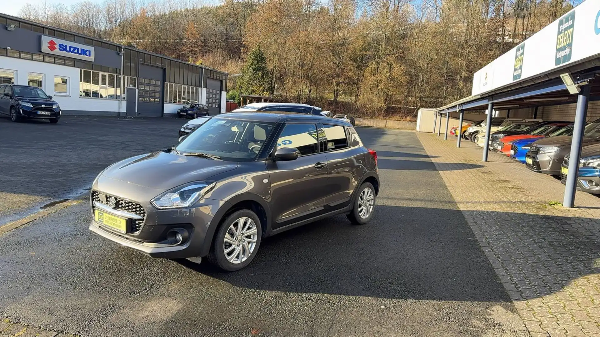 Suzuki Swift 1,2 4x4 Hybrid Comfort *CROSS*AllGrip Auto Gris - 1