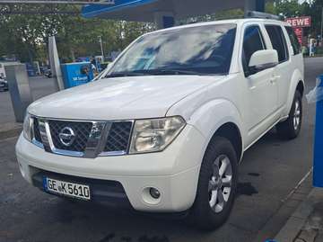 Pathfinder 2.5 dCi Aut. SE