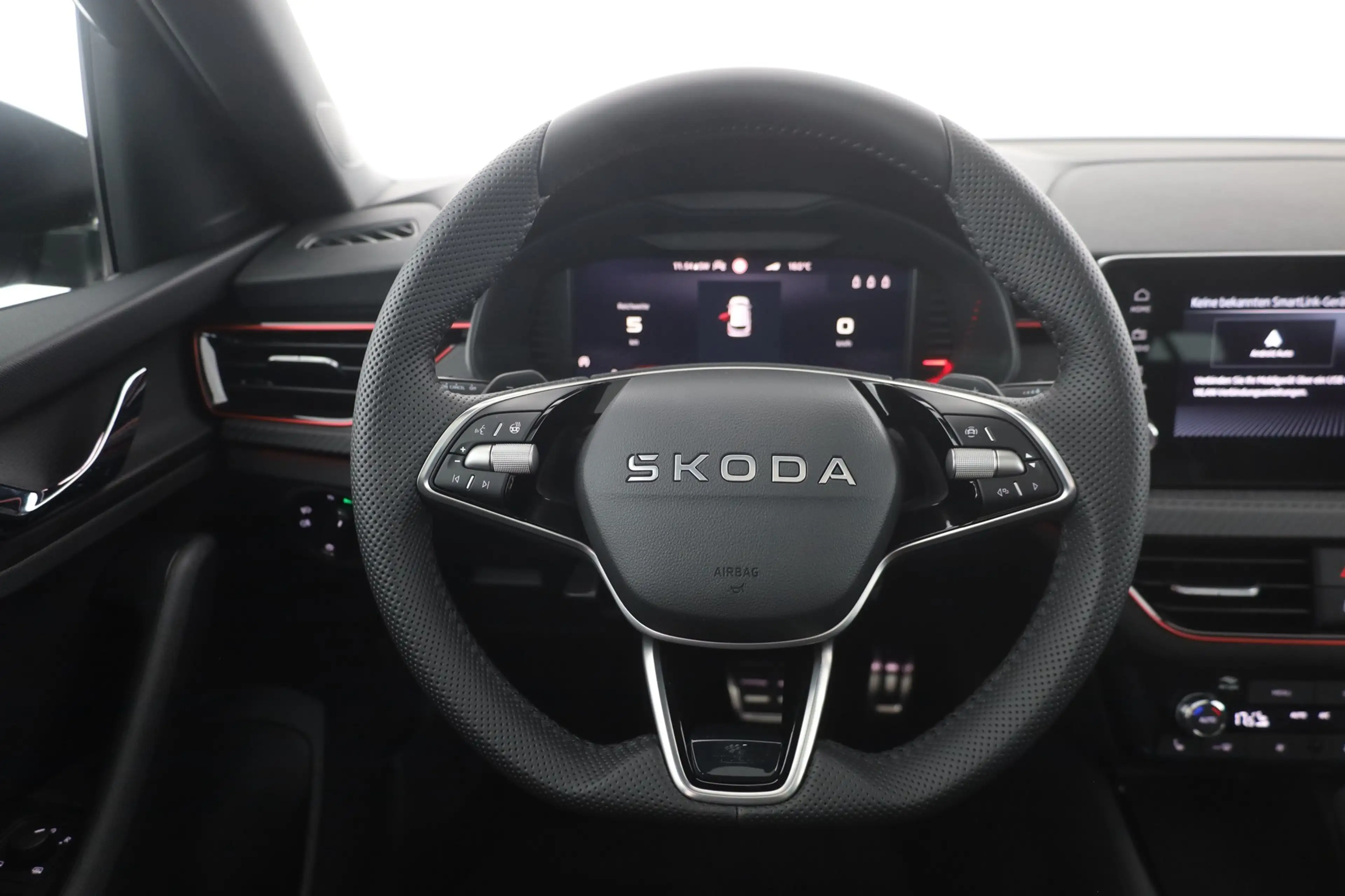 Skoda Kamiq Monte Carlo 1.5 TSI DSG LED Kamera AHK — photo 10