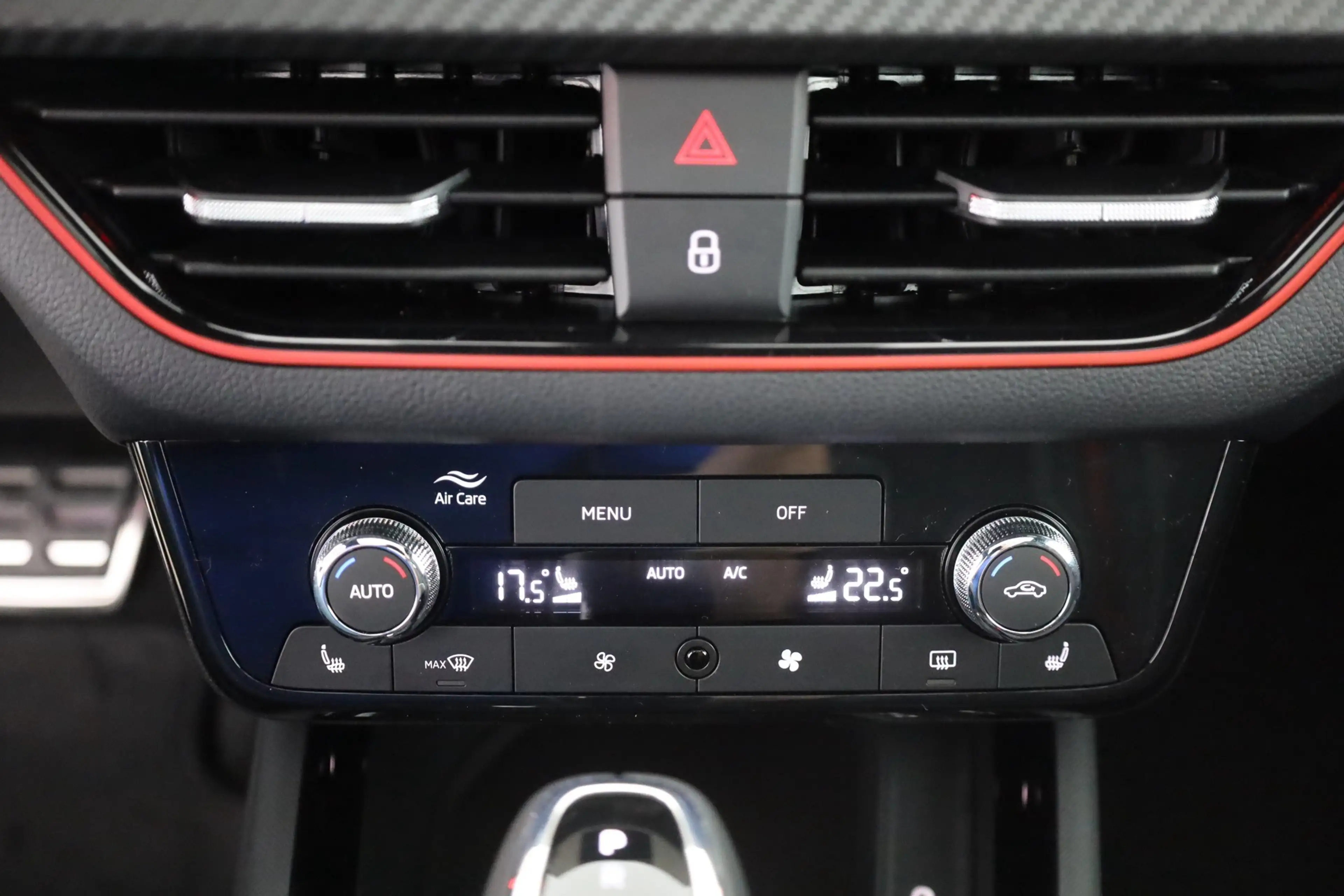 Skoda Kamiq Monte Carlo 1.5 TSI DSG LED Kamera AHK — photo 15
