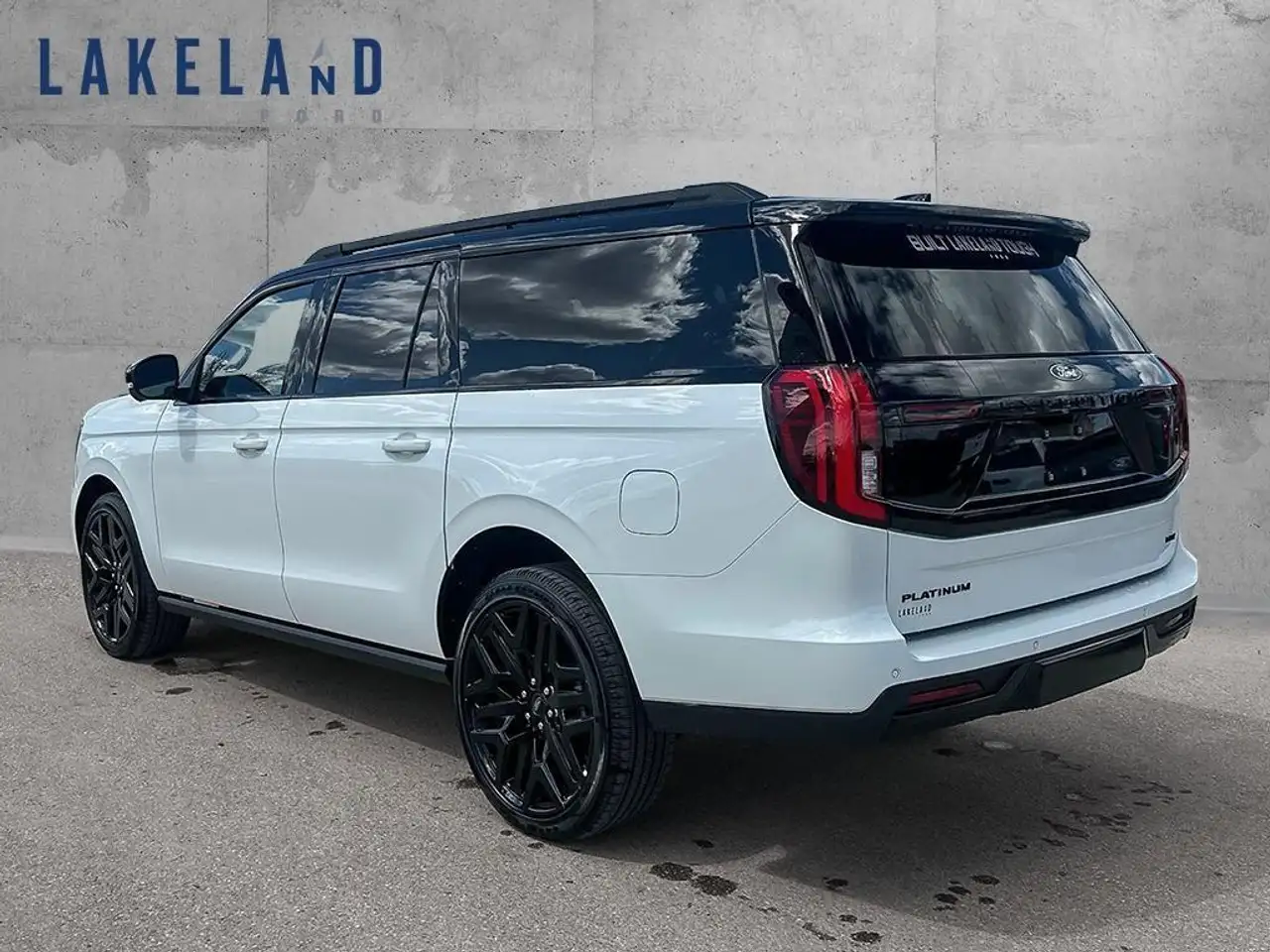 Ford Expedition снимка Ford Expedition
