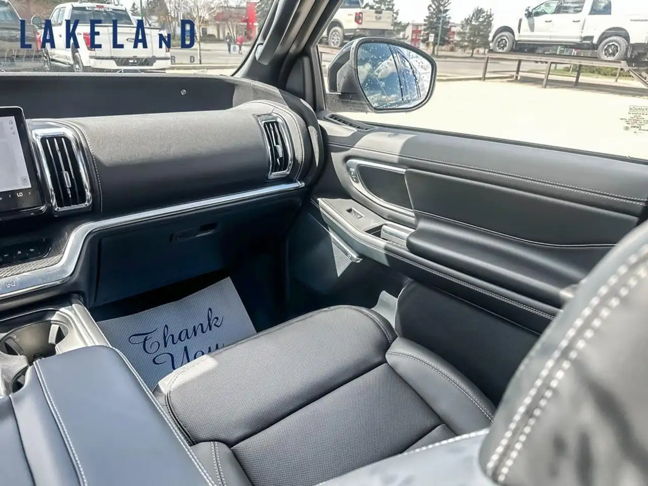 Ford Expedition снимка Ford Expedition