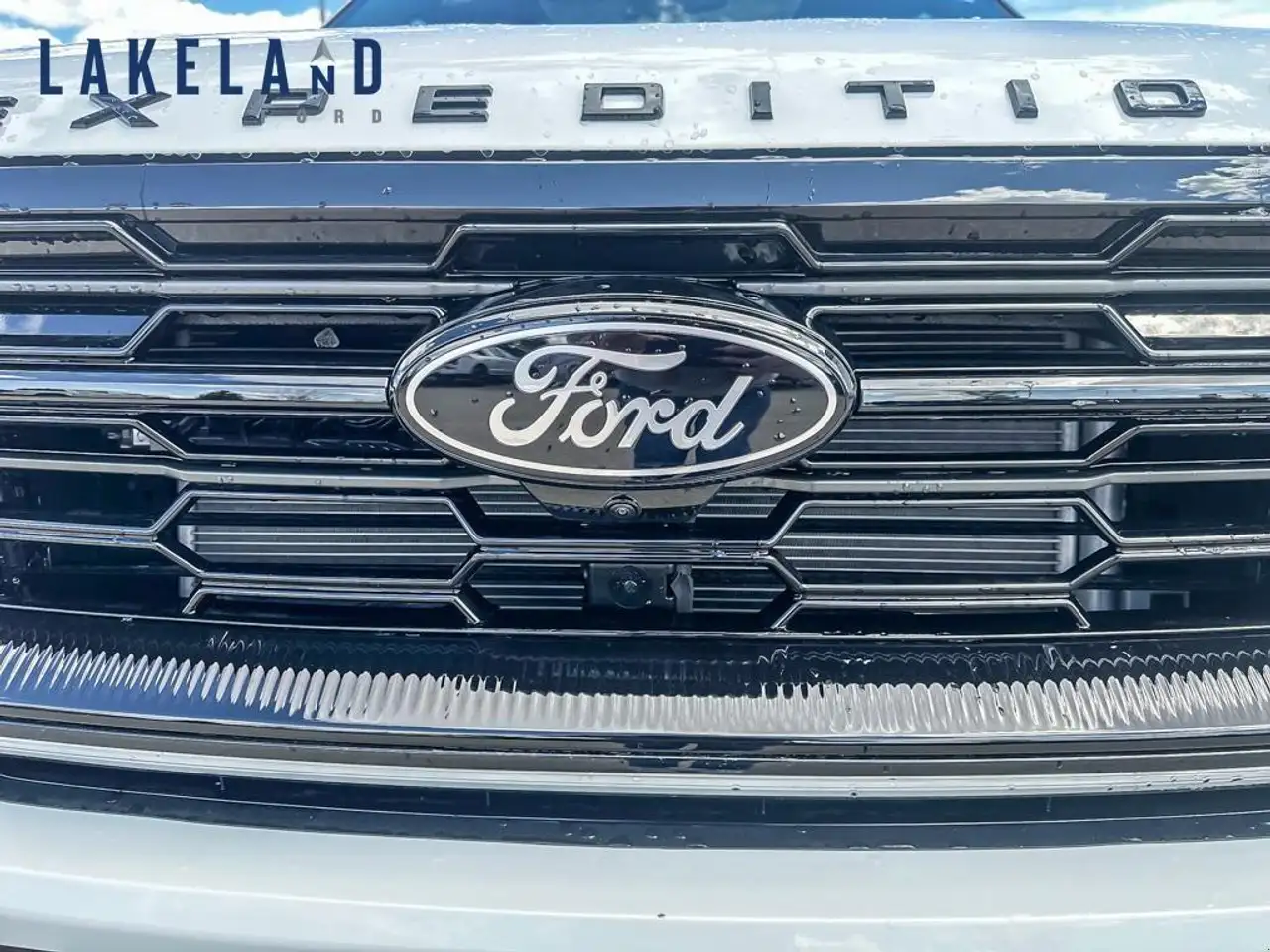 Ford Expedition снимка Ford Expedition