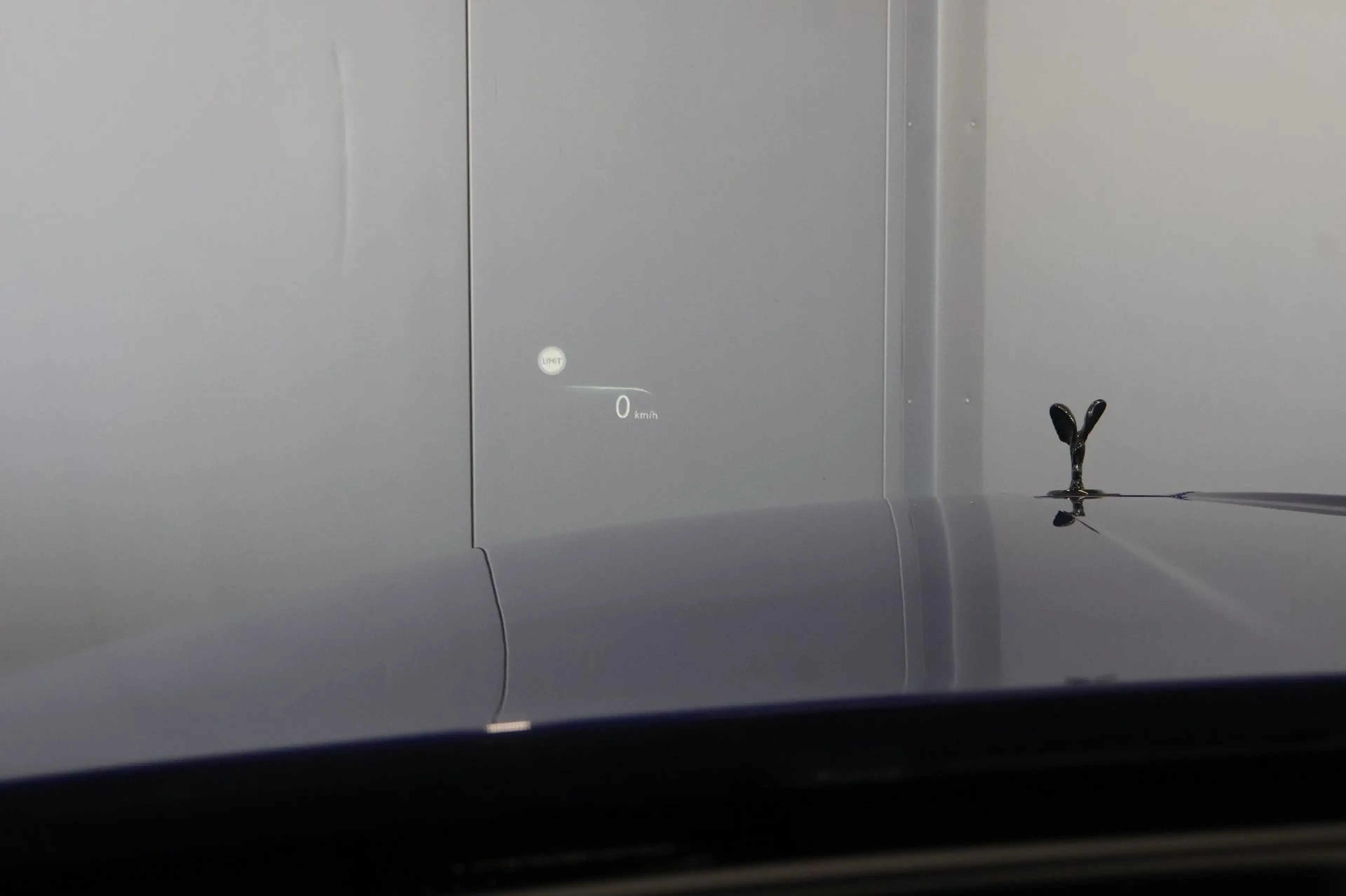 Rolls-Royce Cullinan 6.8 V12 Black Badge TV+SKY+MANDARIN+22" — photo 12