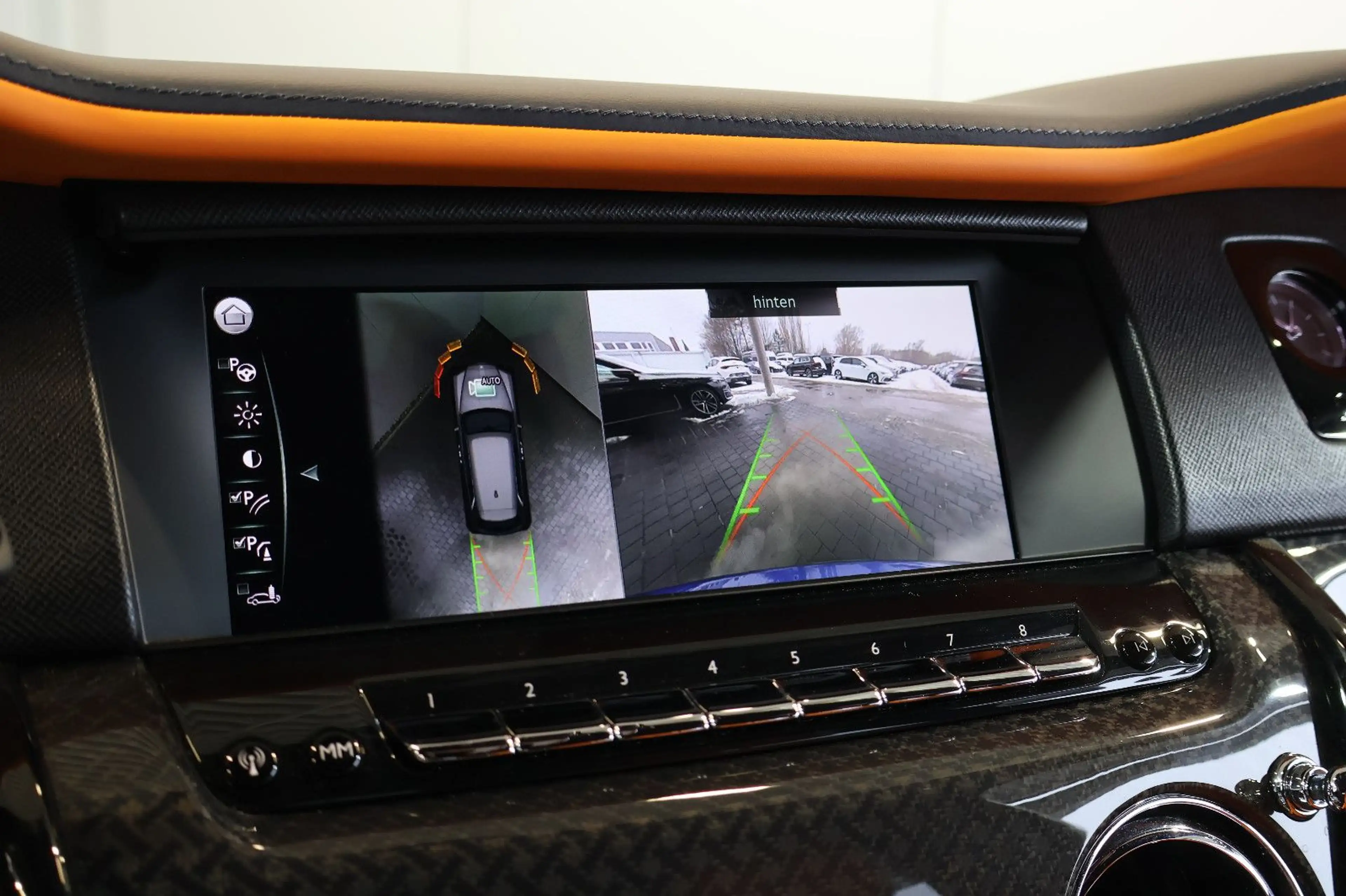 Rolls-Royce Cullinan 6.8 V12 Black Badge TV+SKY+MANDARIN+22" — photo 13