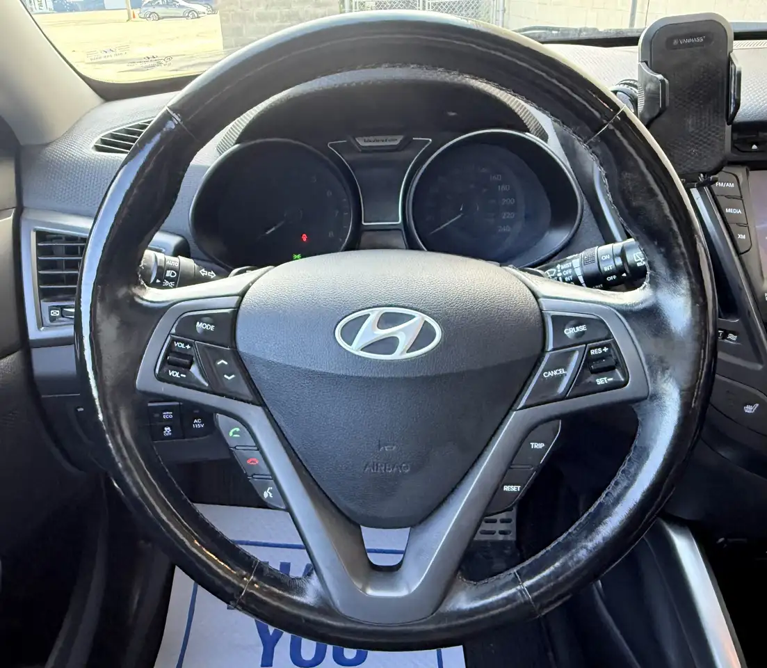 Hyundai VELOSTER снимка Hyundai VELOSTER