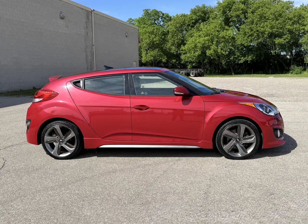Hyundai VELOSTER снимка Hyundai VELOSTER