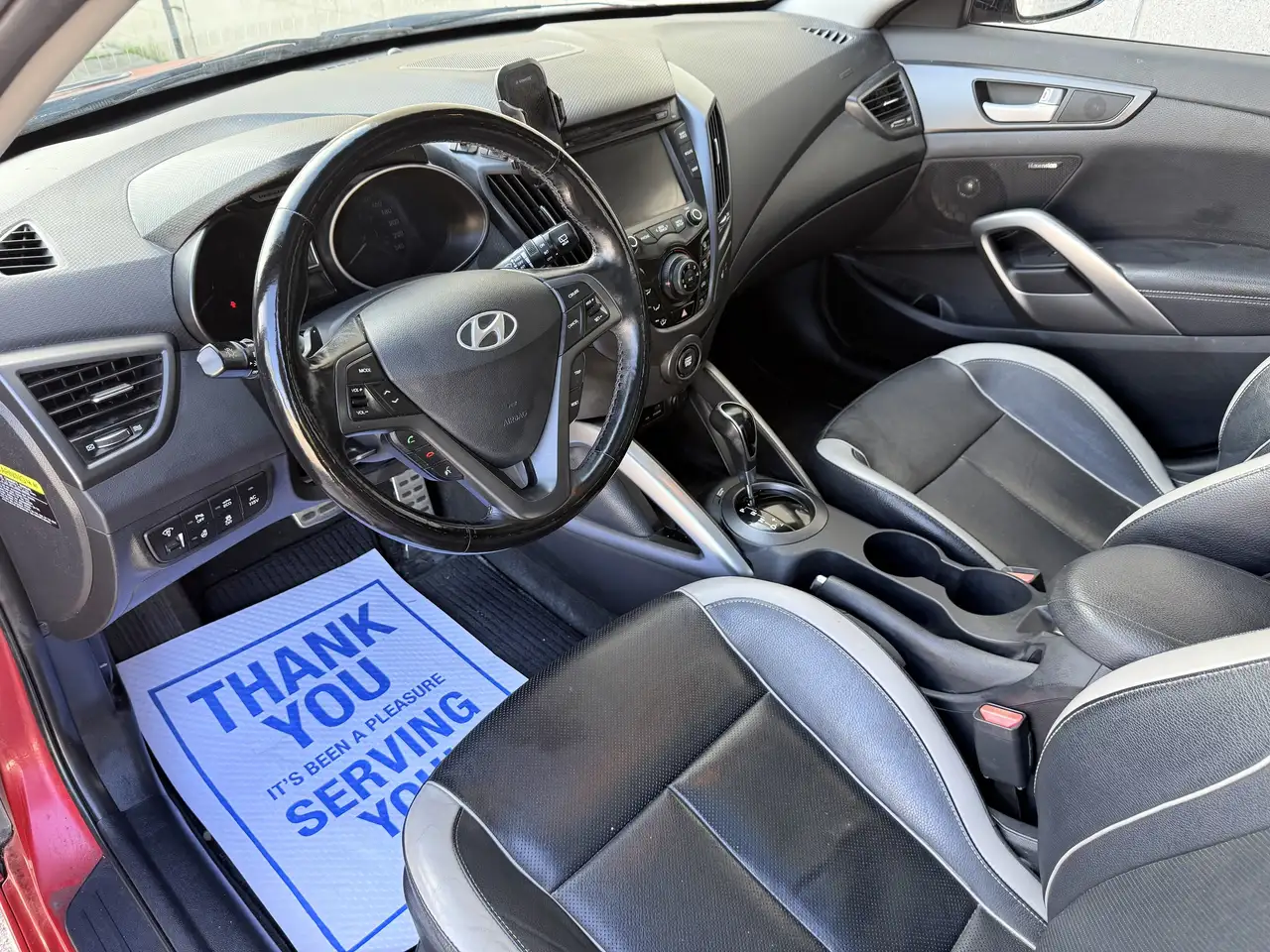 Hyundai VELOSTER снимка Hyundai VELOSTER