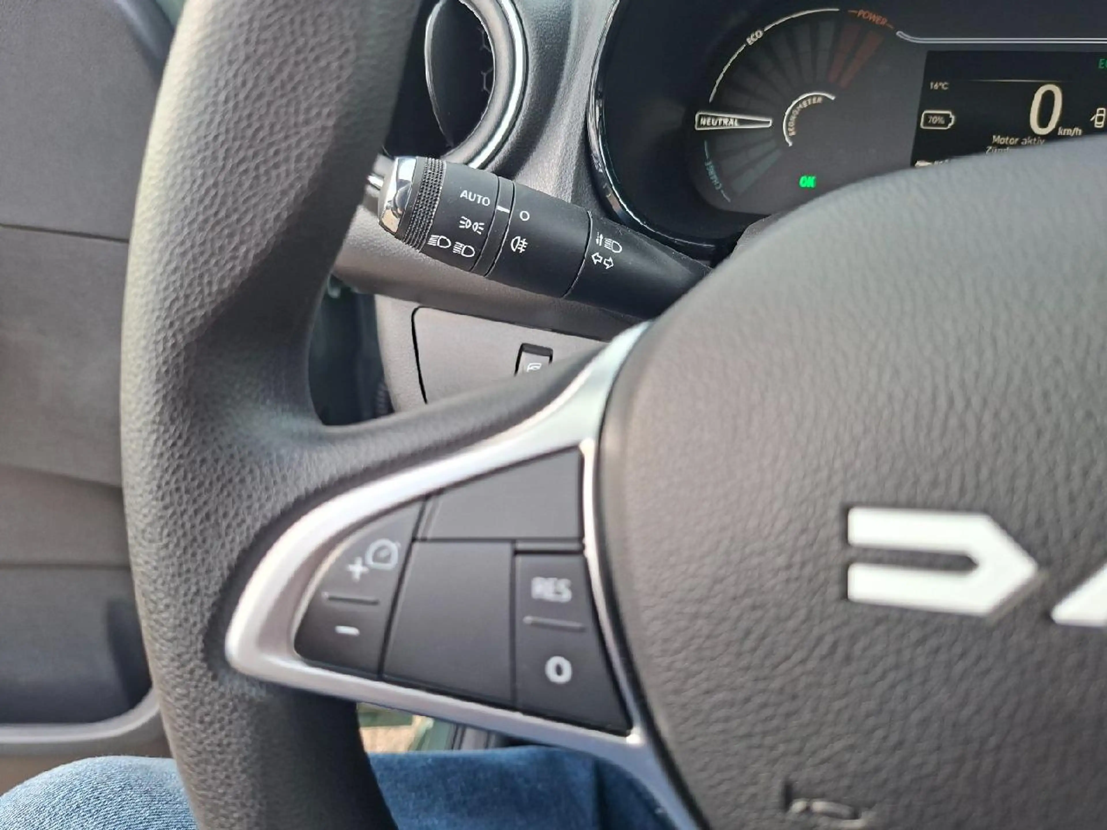 Dacia Spring Essential*Klima*ZV*USB*PDC — photo 13