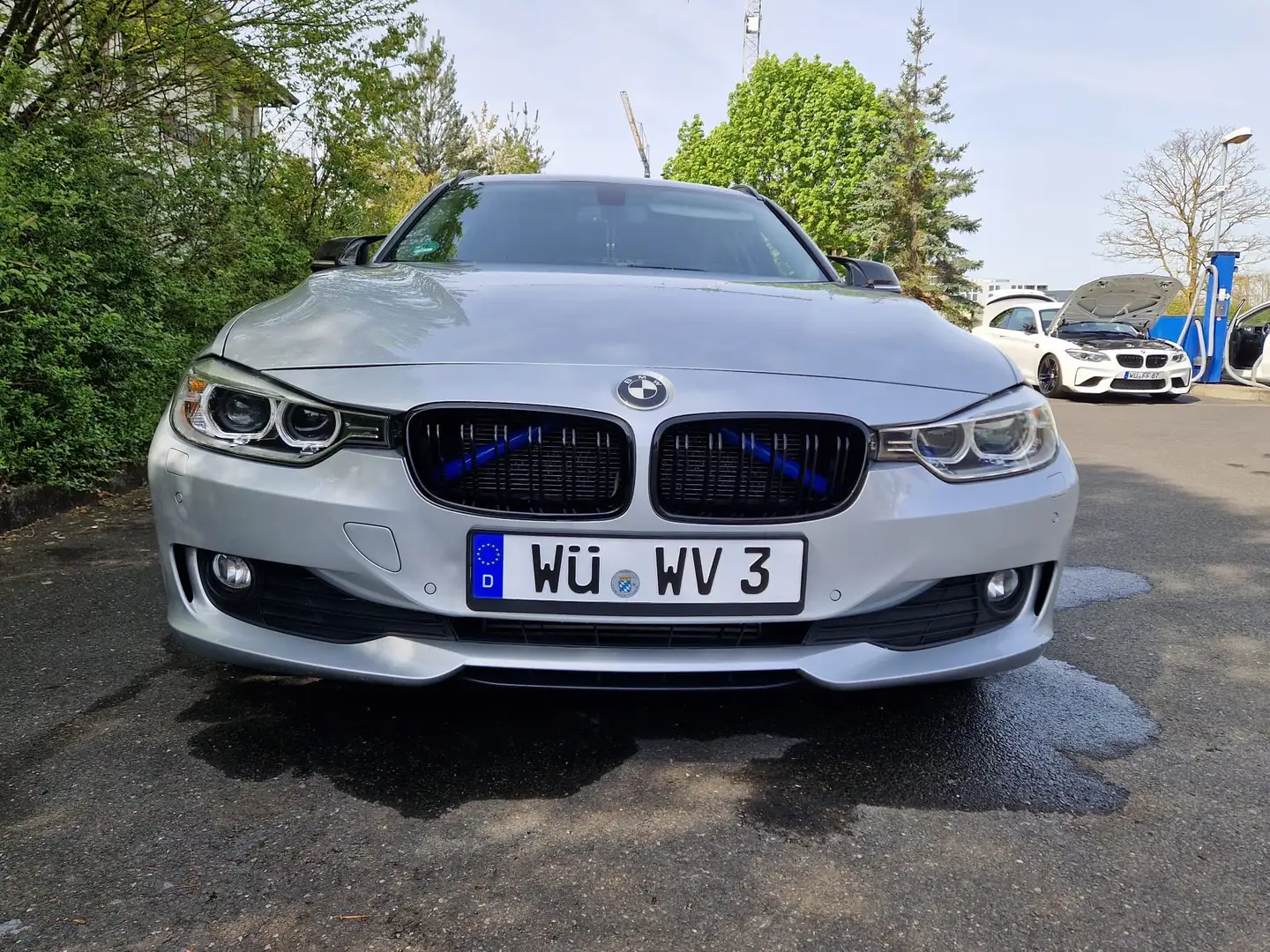 BMW 320 320d Touring Efficient Dynamics Edition Luxury - 1
