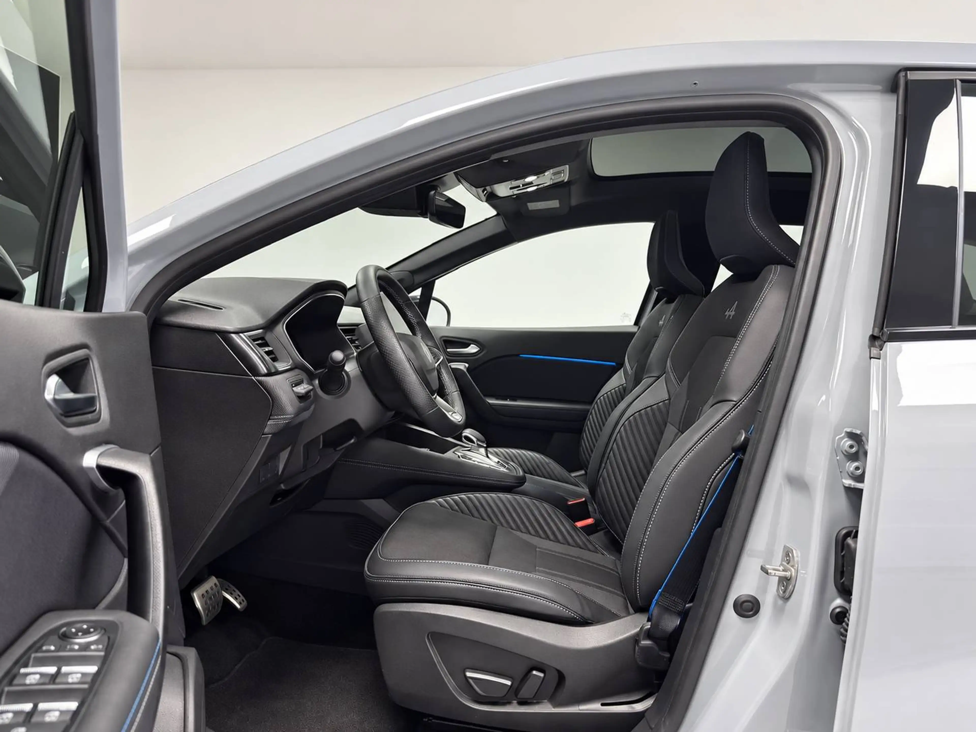 Renault Symbioz 1.6 MHEV**ESPRIT ALPINE**CAMERA**LED**GPS**CRUISE* — photo 11