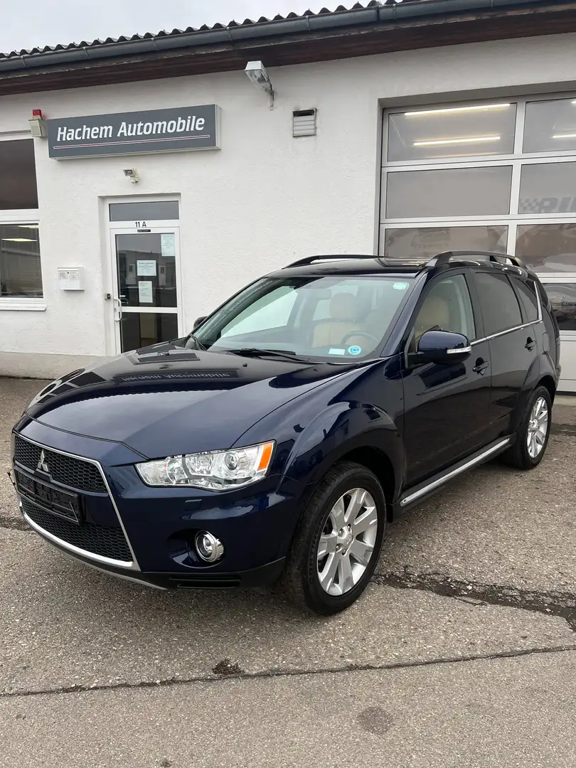 Mitsubishi Outlander Motion 4WD Blau - 2