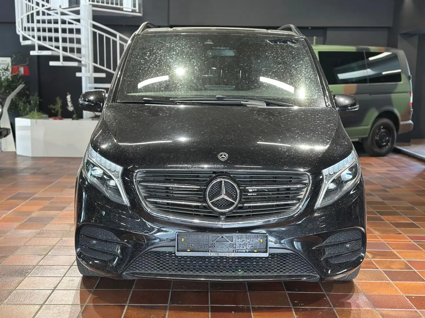Mercedes-Benz V 250 4MATIC KOMPAKT AMG-LINE+AVANTGARDE SITZKLIMA 2X E- Schwarz - 2