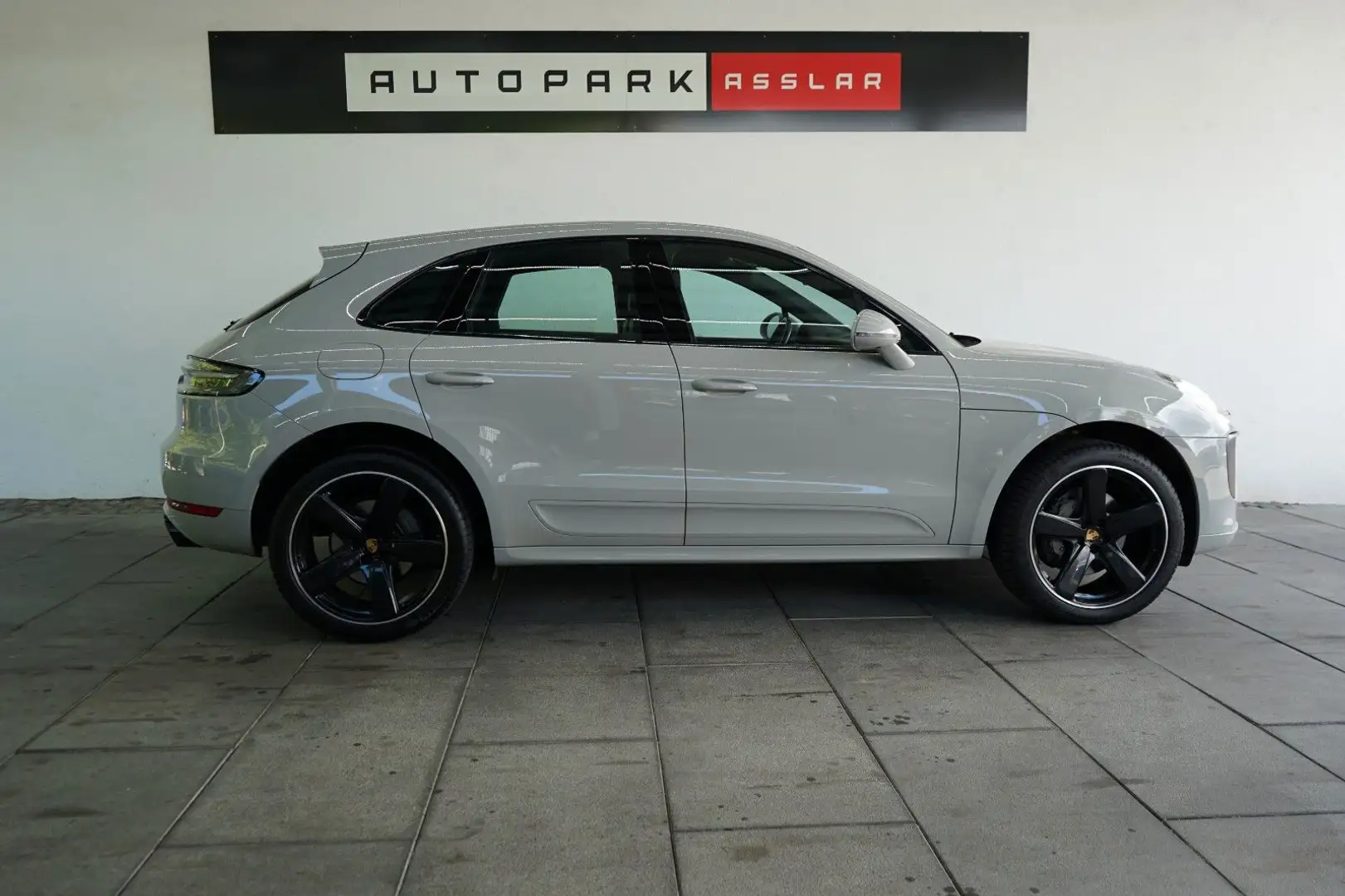 Porsche Macan S/Kreide/SportDesign/LUFT/PANO/STHZ/AHK/21 Grigio - 2