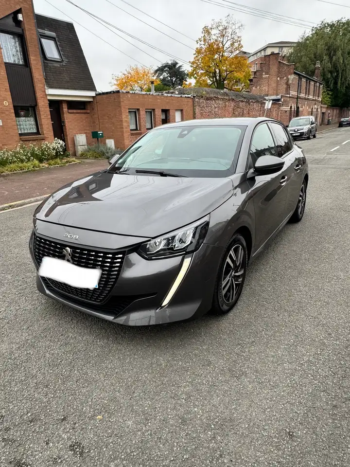 Peugeot 208 BlueHDi 100ch S\u0026S BVM5 Allure