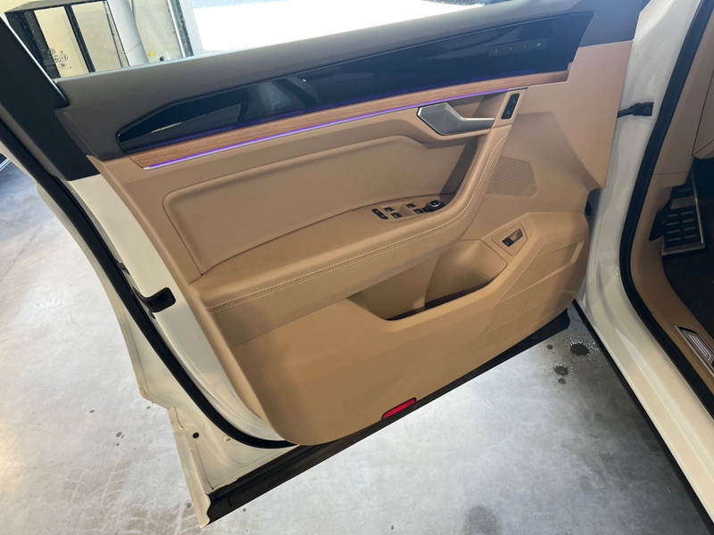 Volkswagen Touareg Atmosphere 4Motion R-LINE 4.0TDI VOLL — photo 9