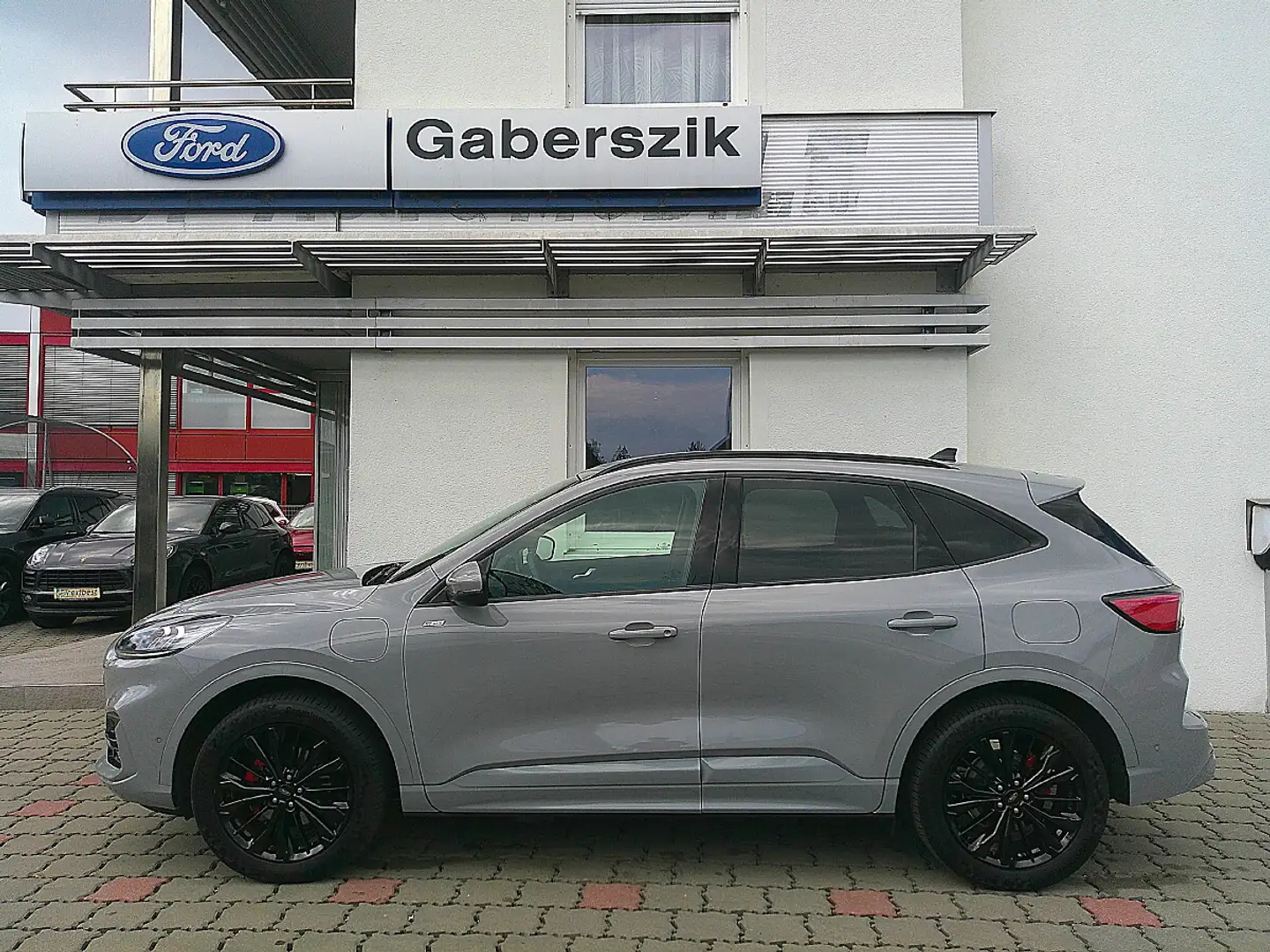 Ford Kuga 2.5 Duratec Plug-in-Hybrid PHEv Graphite Tech Silber - 2