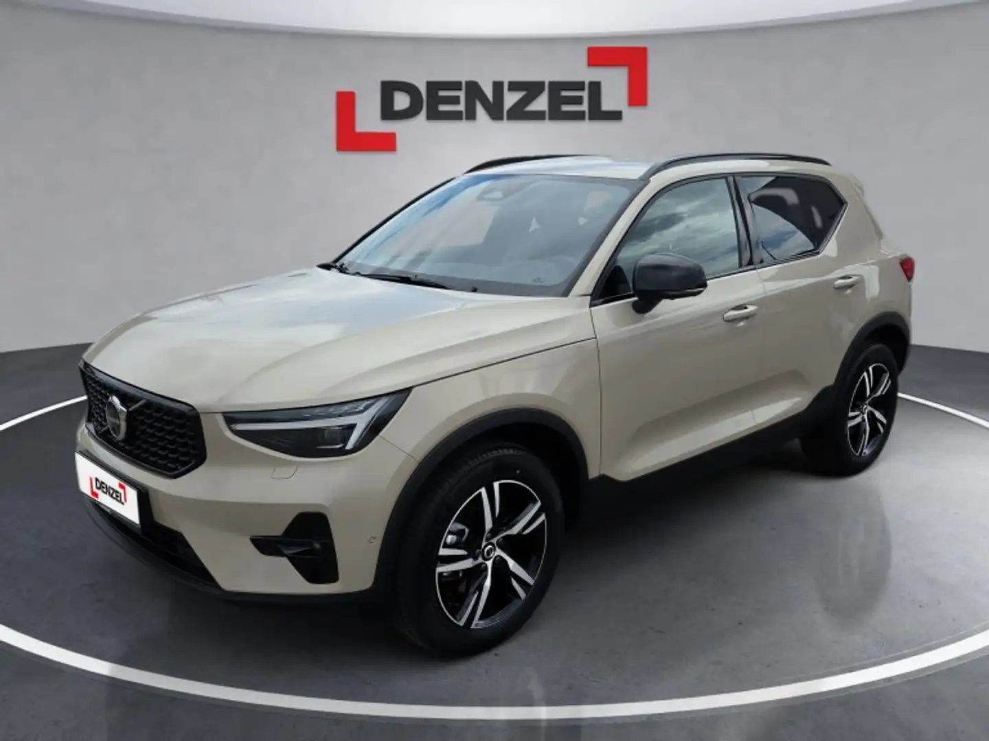 Volvo XC40 B3 Plus Dark Mild Hybrid Beige - 1