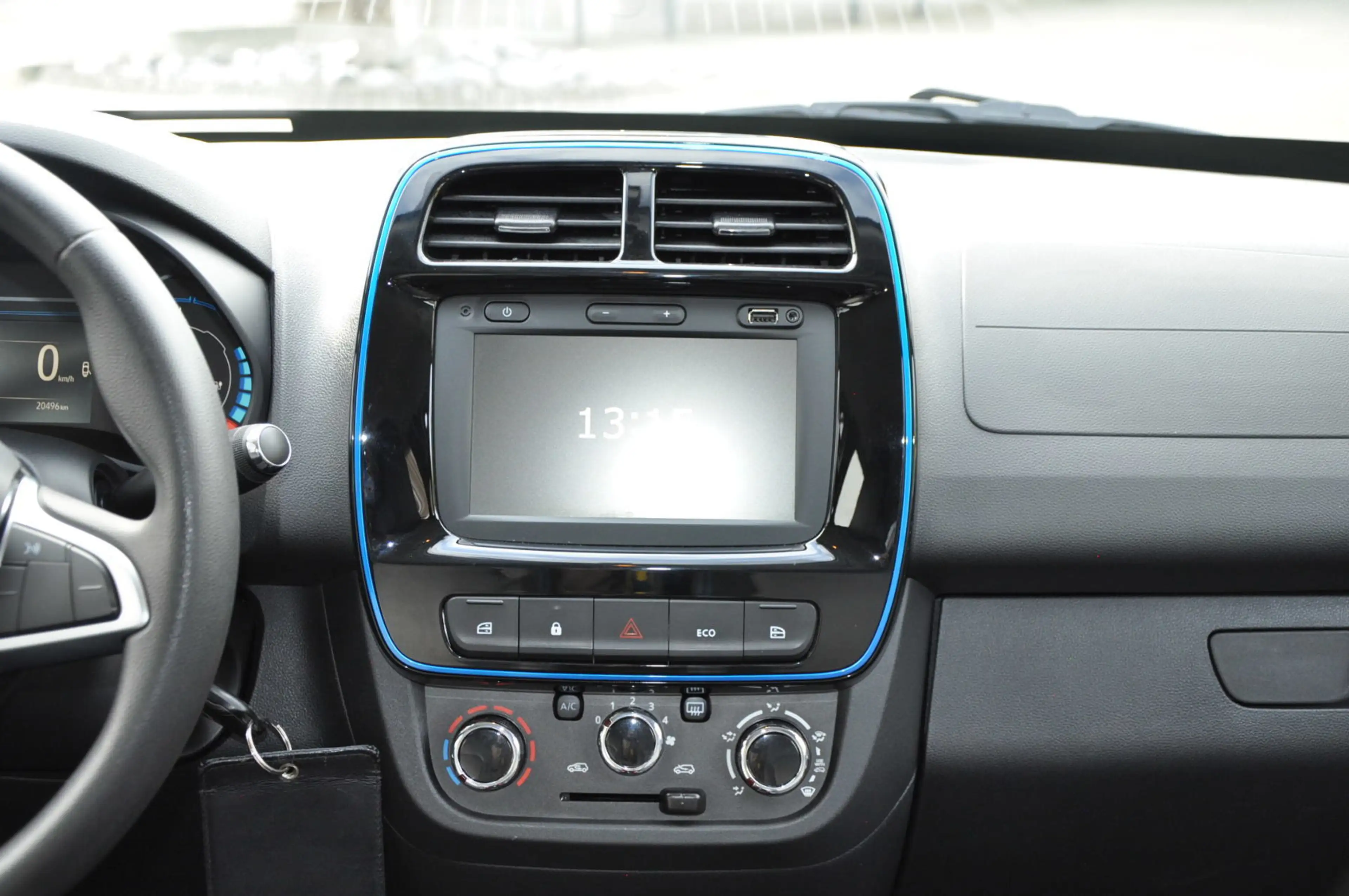 Dacia Spring Business 45 *PDC*Kamera*NAVI* — photo 13