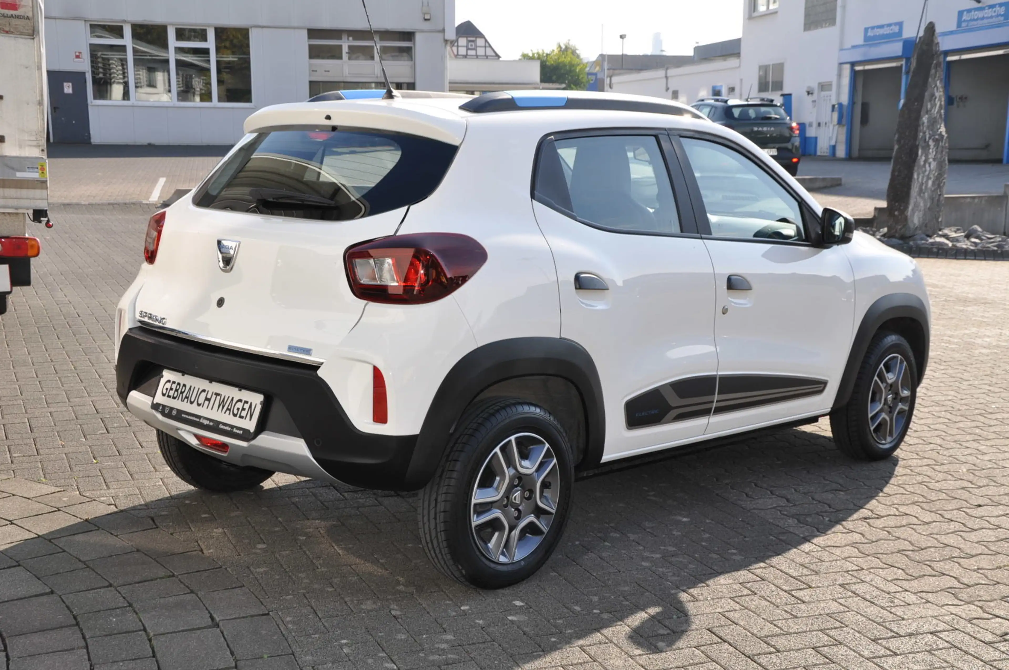 Dacia Spring Business 45 *PDC*Kamera*NAVI* — photo 6