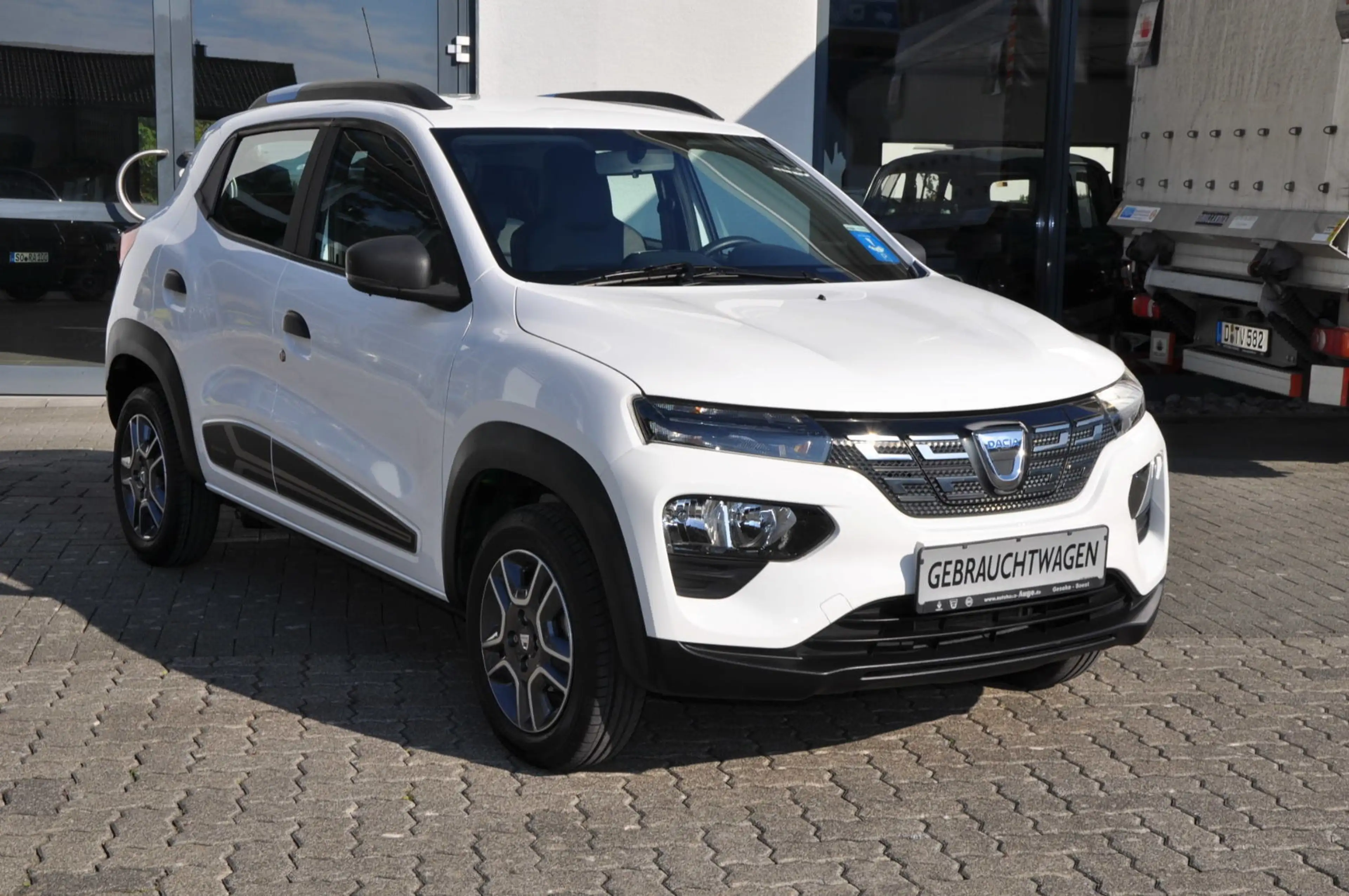 Dacia Spring Business 45 *PDC*Kamera*NAVI* — photo 4