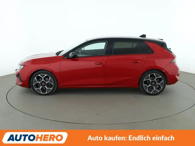 Opel Astra view 3