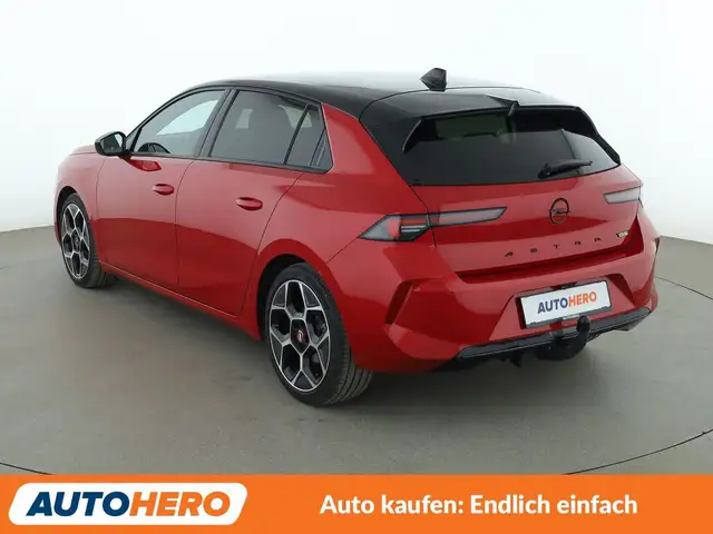 Opel Astra view 4