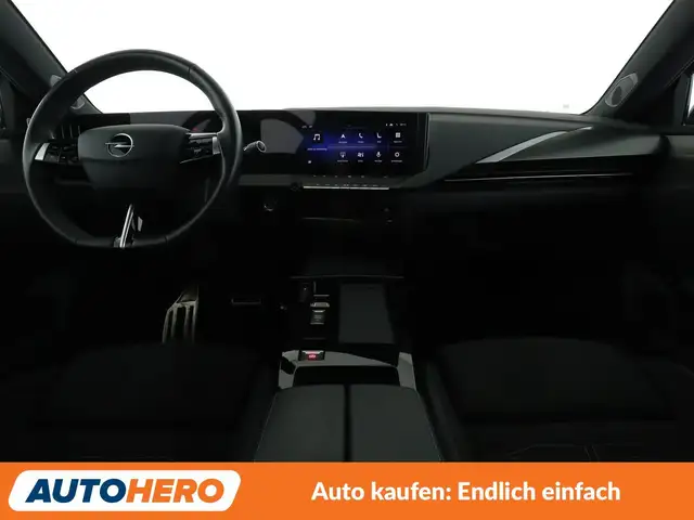 Opel Astra view 12