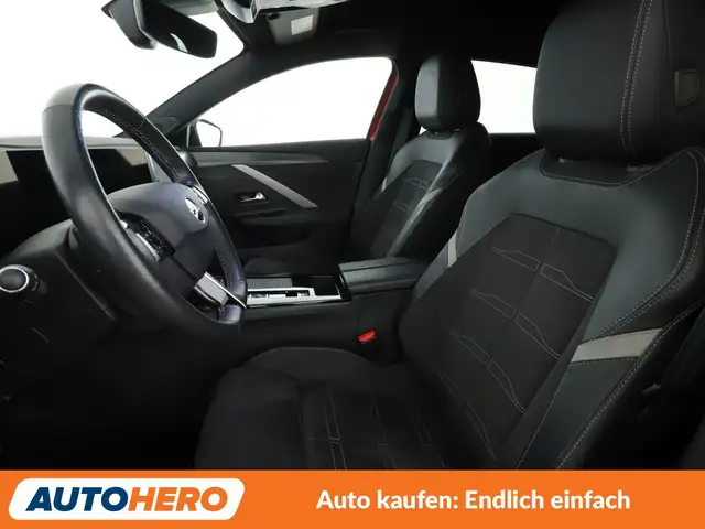 Opel Astra view 10