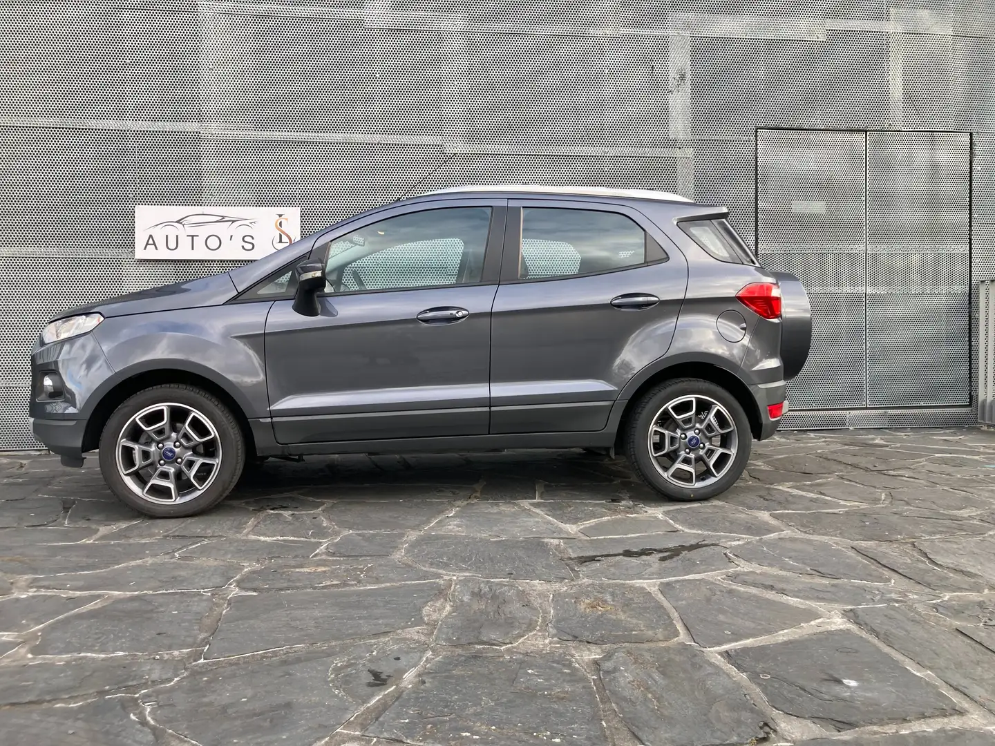 Ford EcoSport ECOSPORT 1.5 Ti-VCT Aut. TREND 12 m gara Automaat Grijs - 2