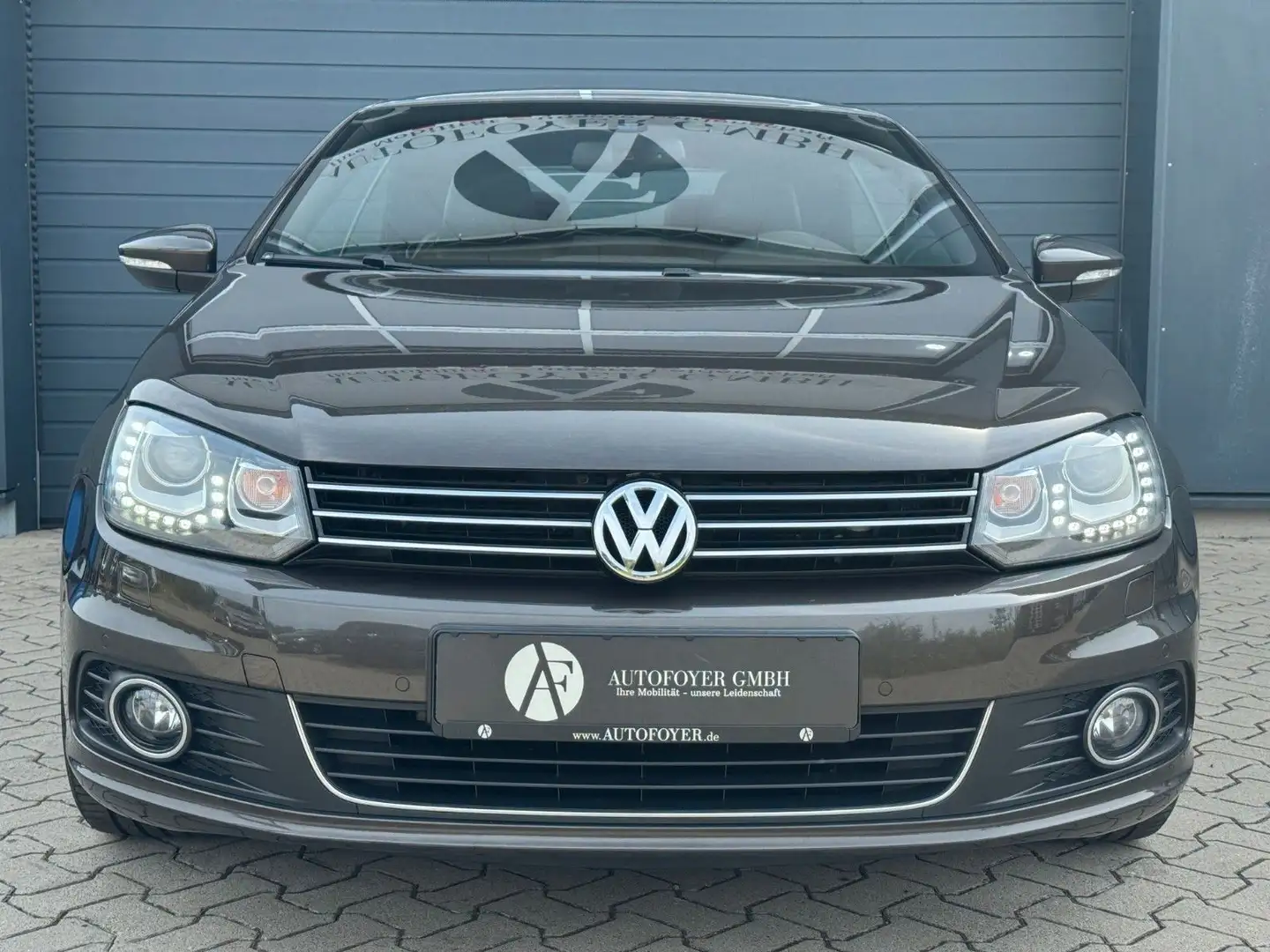 Volkswagen Eos 2.0 TDI DSG *XENON*LEDER*DCC*NAVI*KEYLESS Schwarz - 2