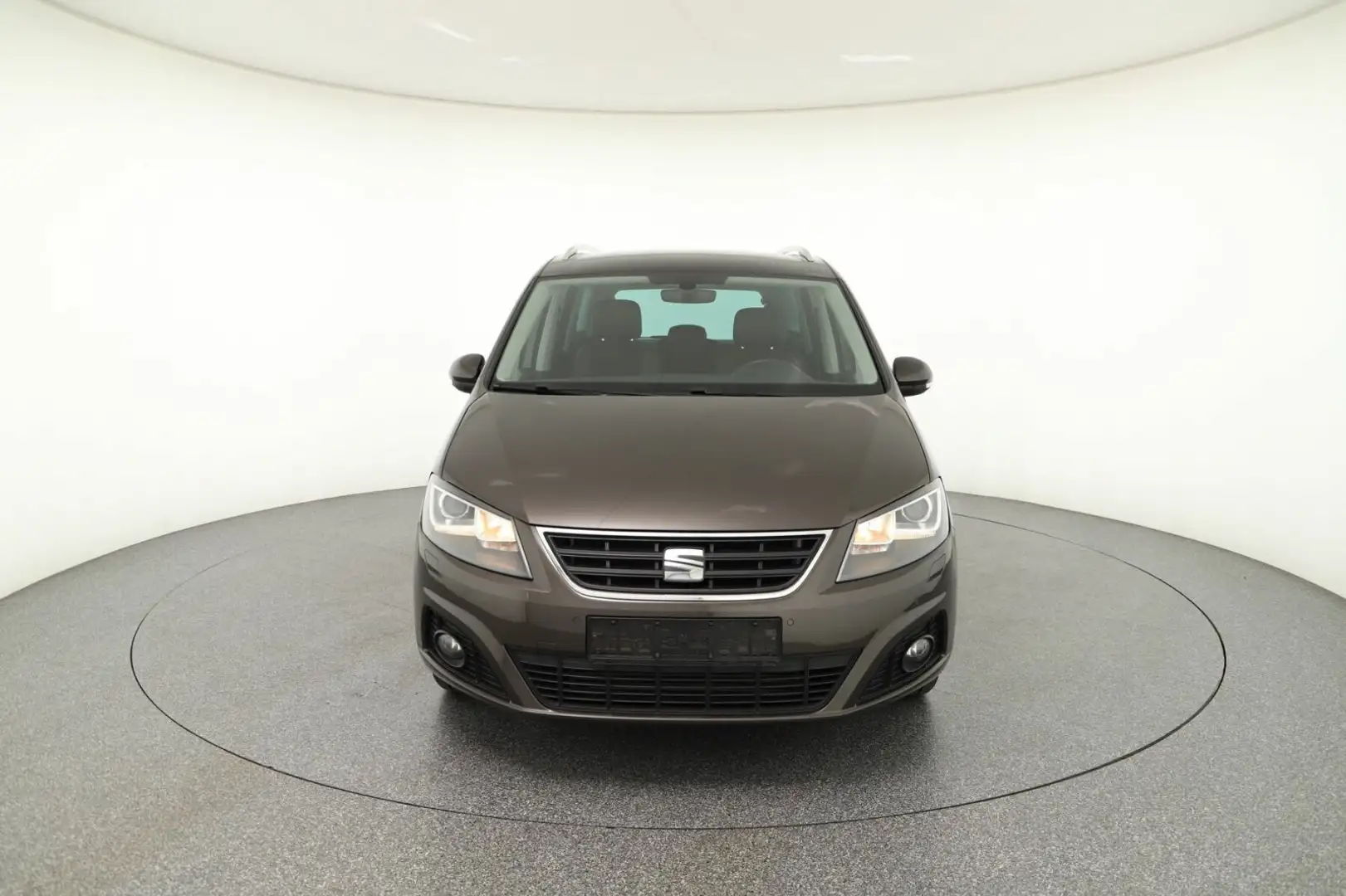 SEAT Alhambra Alhambra 2.0 TSI FR-Line XENON+NAVI+PDC+SHZ+7-SI Braun - 2