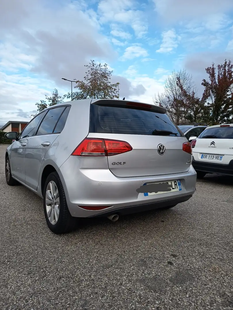 Volkswagen Golf 1.6 TDI 110 BlueMotion Confortline Business - 2
