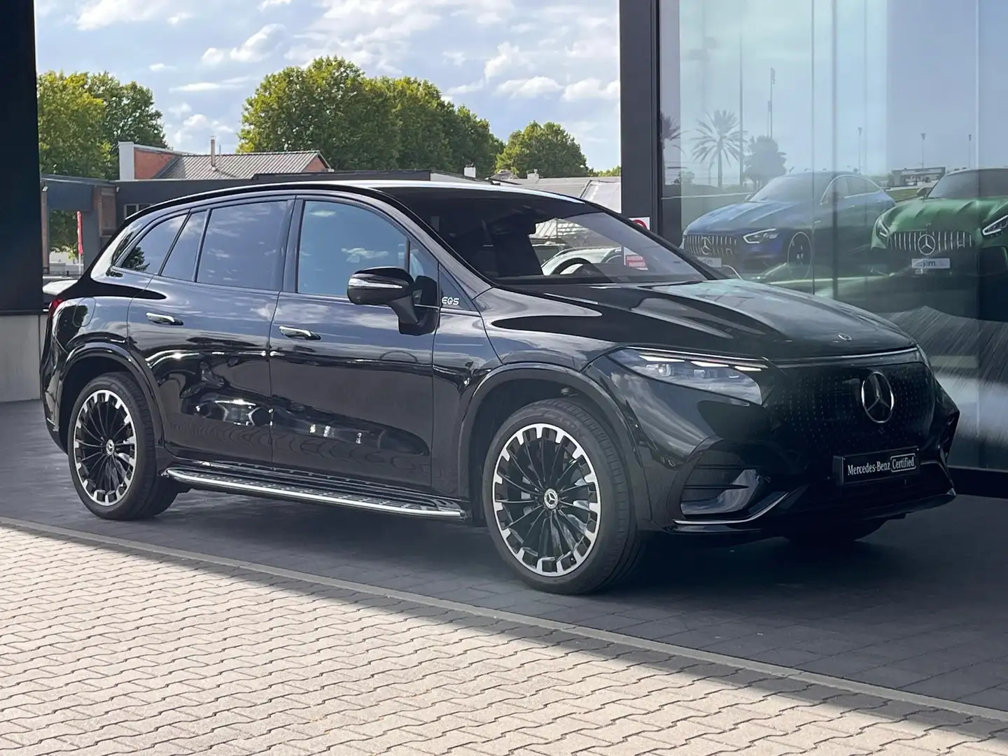 Mercedes-Benz EQS SUV 500 4MATIC AMG Line Чёрный - 2
