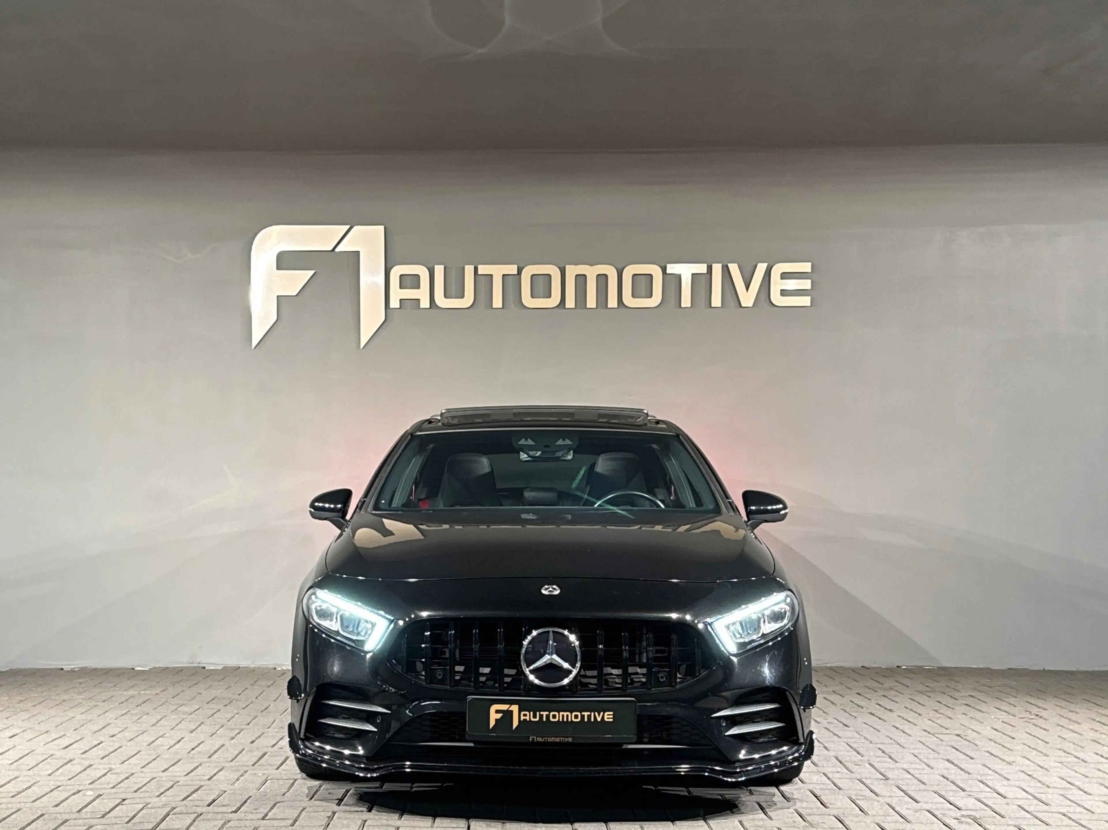 Mercedes-Benz A 35 AMG 4MATIC Pano|Aero|Sfeer|Night — photo 9