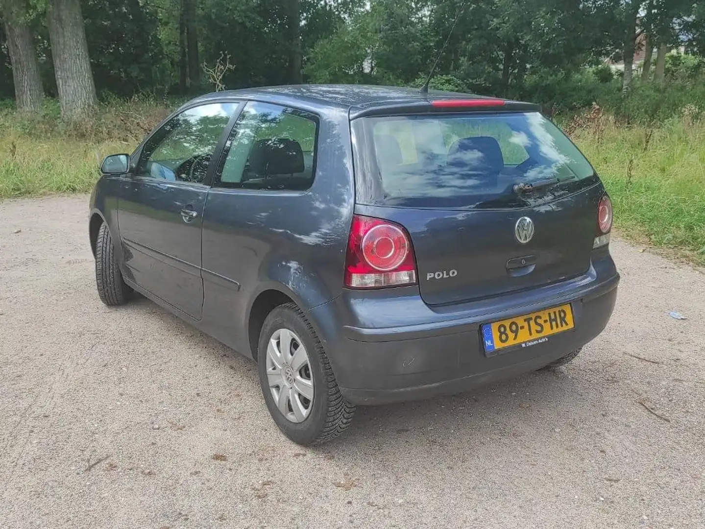 Volkswagen Polo Polo 1.2 Optive Grijs - 2