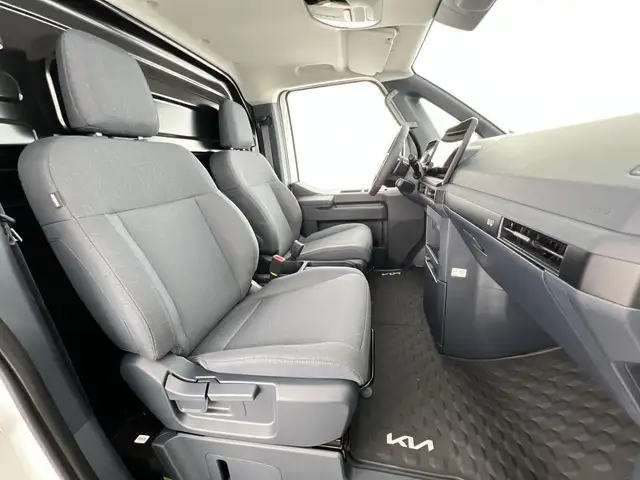 Kia PV5 Cargo view 10