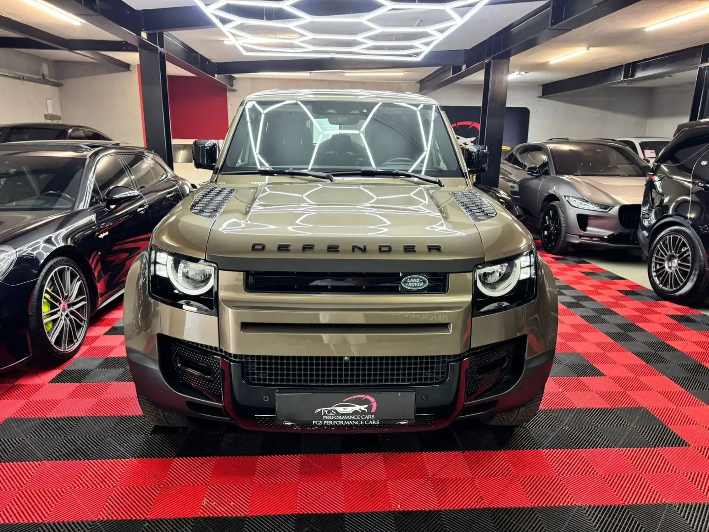 Land Rover Defender 110 D200 Aut./Mwst/Anhängerkupplung Braun - 2