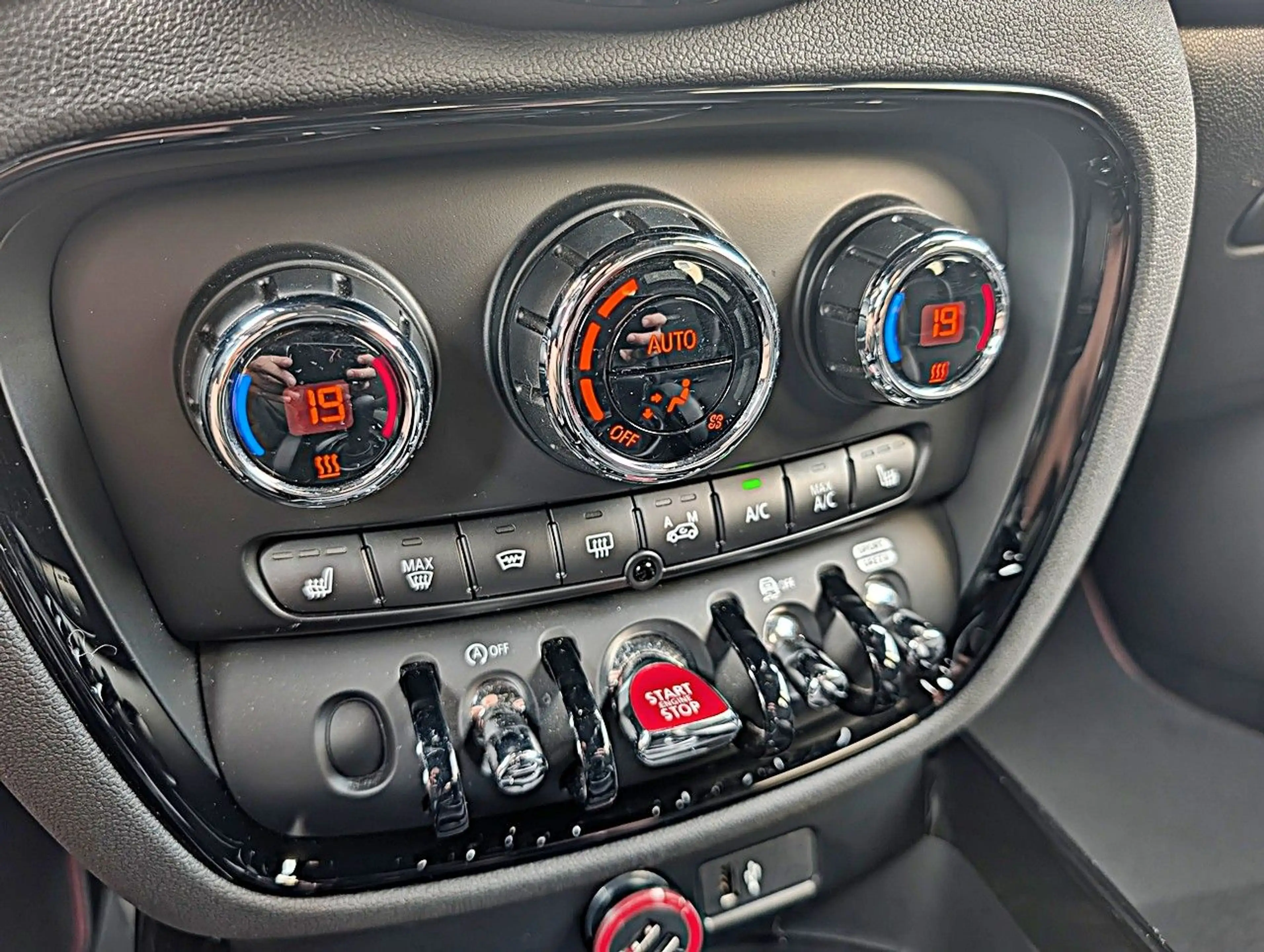 MINI John Cooper Works Clubman Clubman JohnCooperWorksAll4*NAVI/LED/CARPLAY/PDC — photo 15
