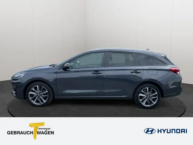 Hyundai i30 view 8