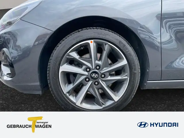 Hyundai i30 view 9