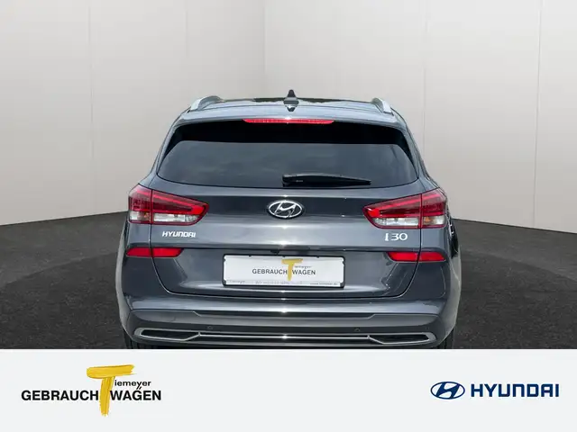 Hyundai i30 view 6