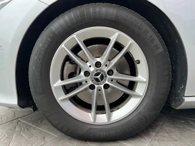Mercedes-Benz Unknown Model view 10