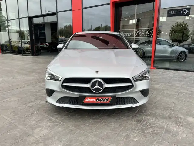 Mercedes-Benz Unknown Model view 3