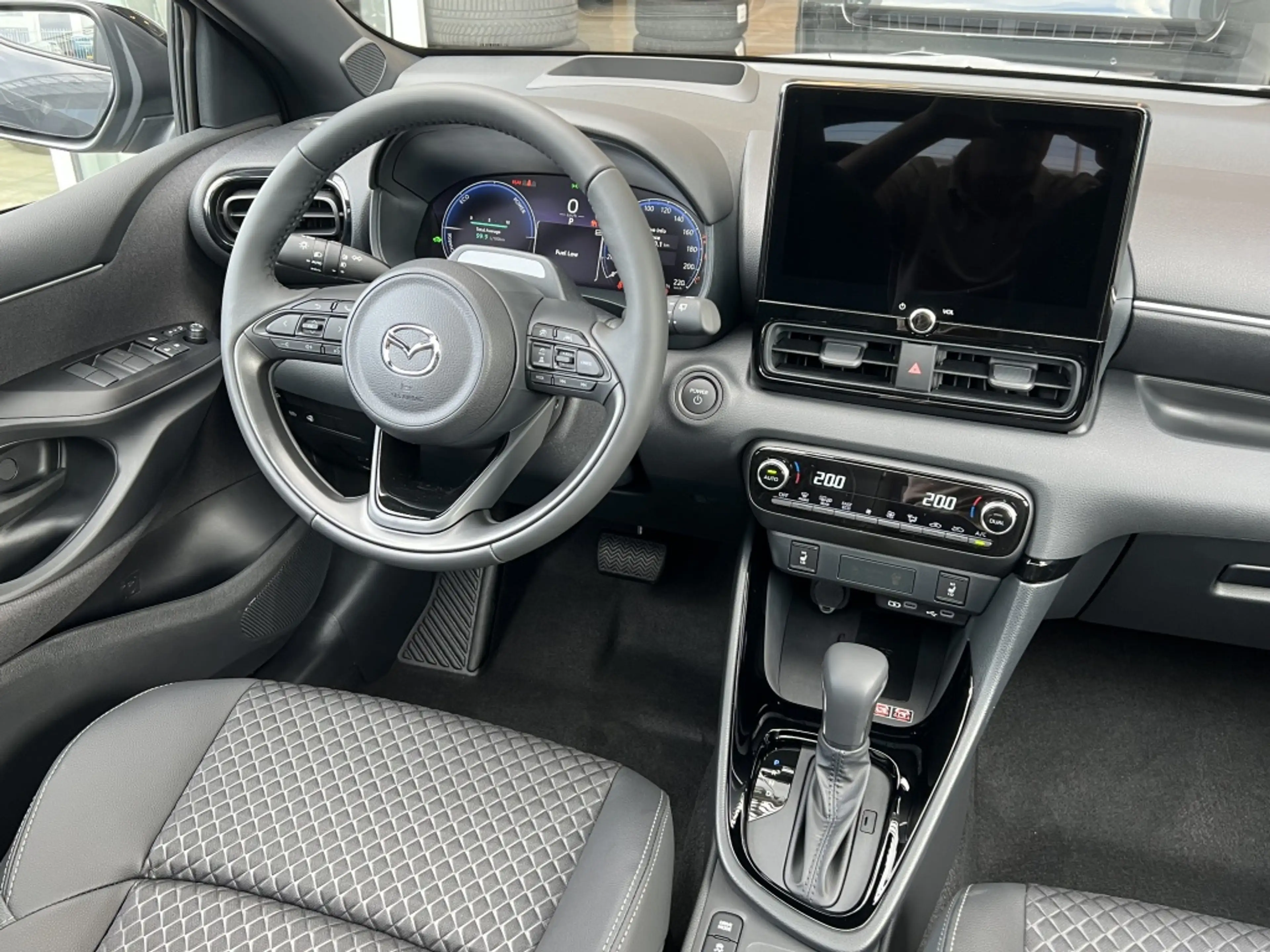 Mazda 2 Hybrid 1.5 Homura Plus automaat Panorama dak! — photo 15