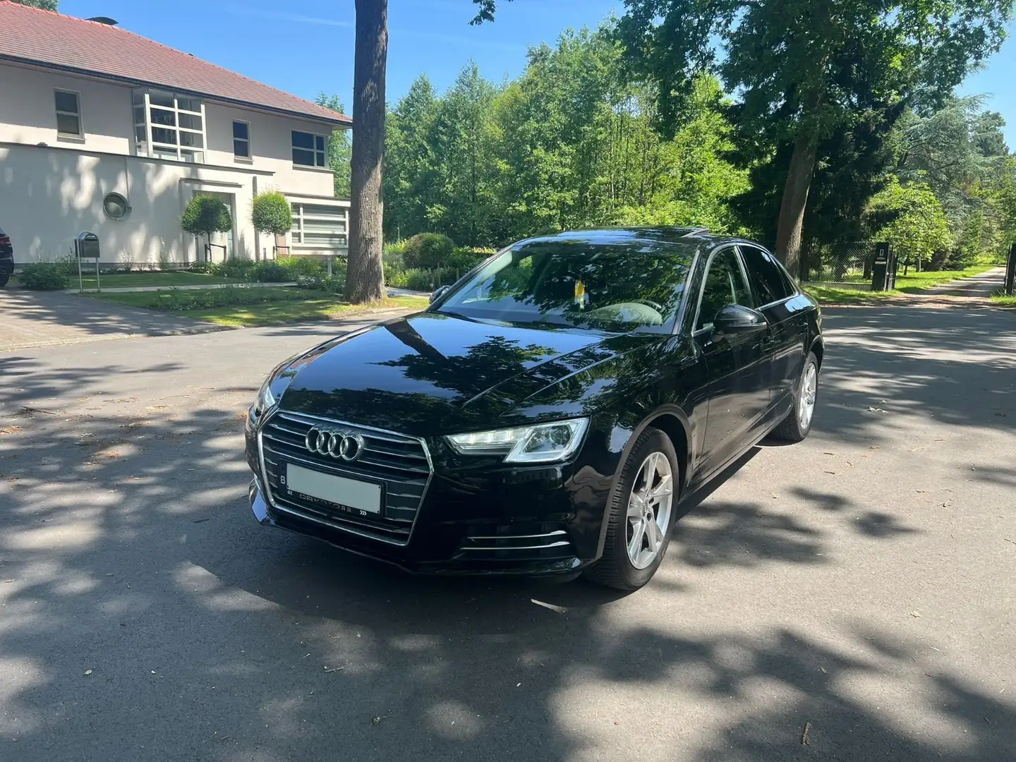 Audi A4 1.4 TFSI S tronic design - 1
