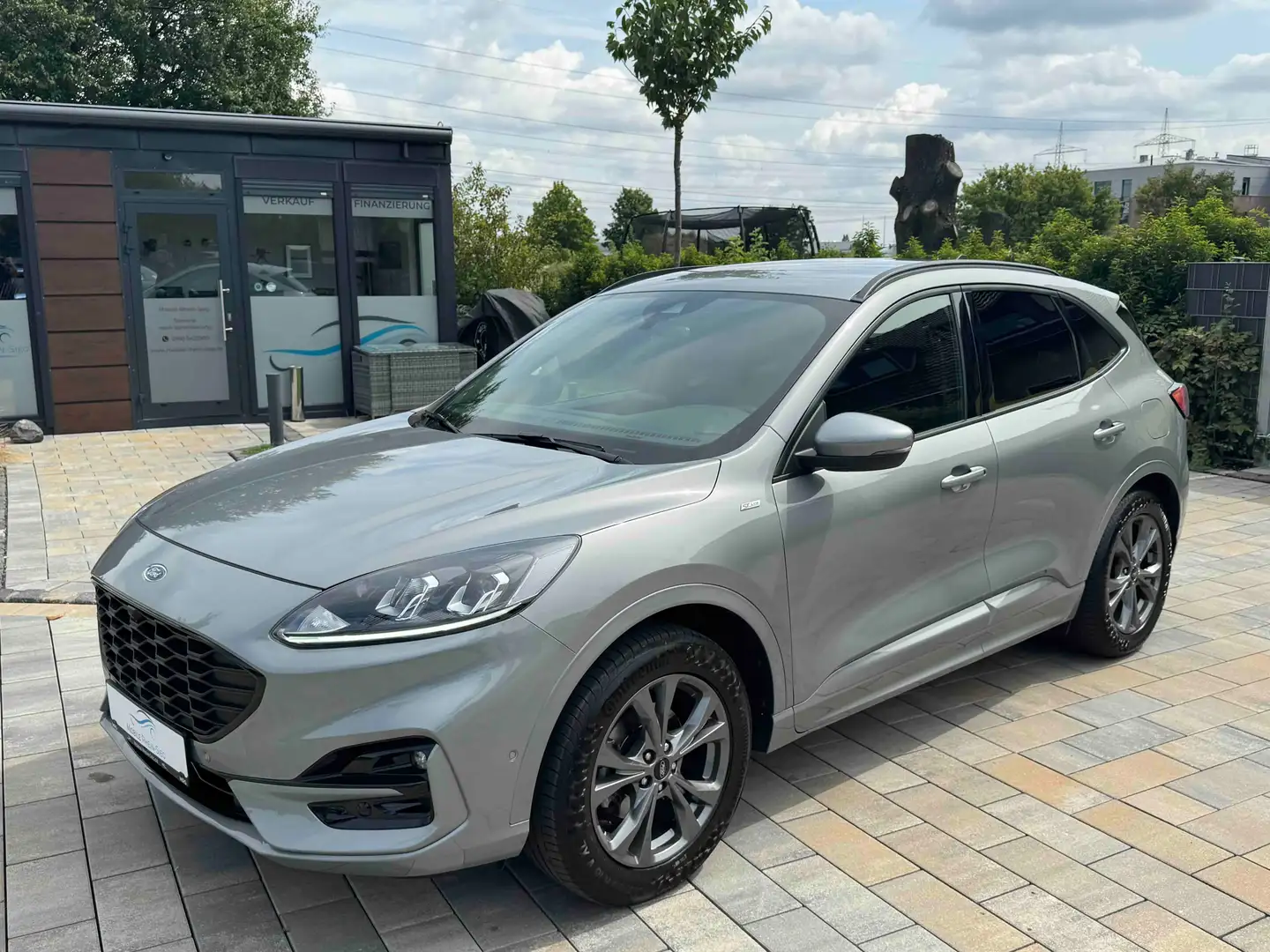 Ford Kuga ST-Line 1.5 *LED*Navi*AHK*PDC*DAB* Grau - 1
