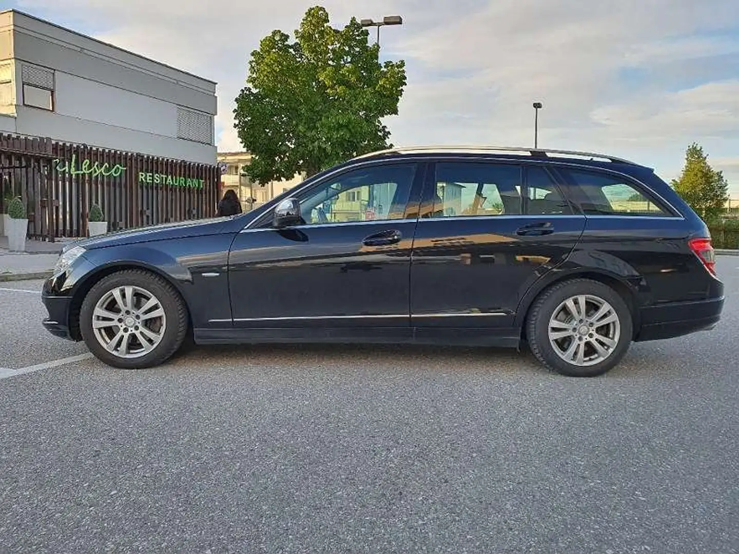 Mercedes-Benz C 220 C 220 T Avantgarde A-Edition CDI Aut. Schwarz - 1